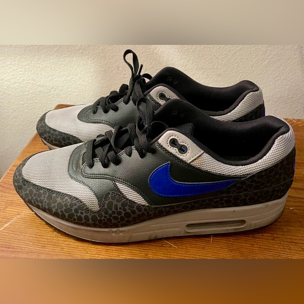 Men shoes